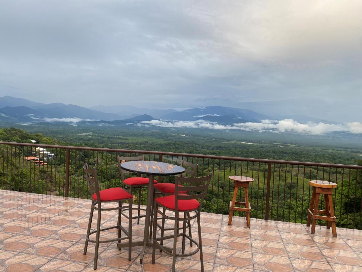 Mountain Top Park Hotel Кепос Экстерьер фото